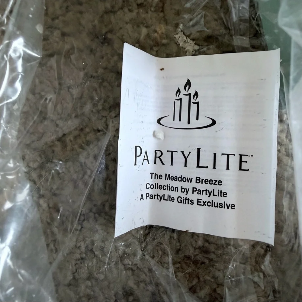 PartyLite Meadow Breeze P7059 Ceramic Square Vase in Original Box
